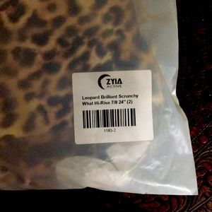 Scrunchy size 2 Tights- never worn brand new.